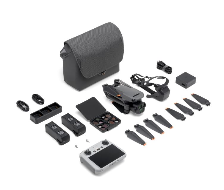 DJI Mavic 3 Pro Fly More Combo (DJI RC)
